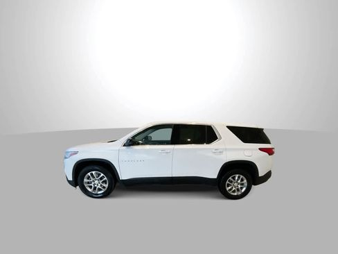 Used 2021 Chevrolet Traverse LS image 5