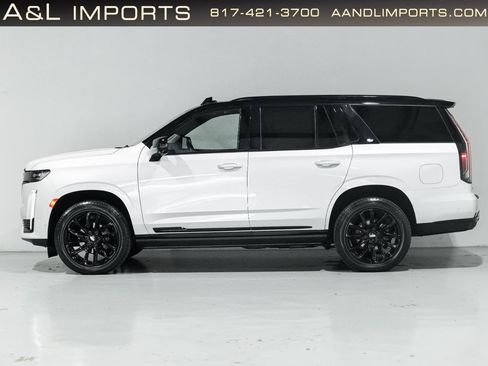 Used 2022 Cadillac Escalade Sport Platinum w/ Heavy-Duty Trailer Package AWD/4WD image 22