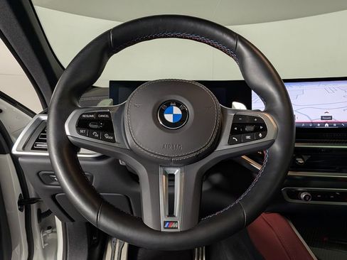 Used 2025 BMW X6 M60i AWD/4WD image 33