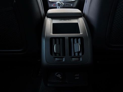 Used 2019 Volvo S90 T6 Momentum AWD/4WD image 13