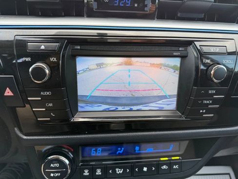 Used 2016 Toyota Corolla S image 18