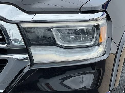 Used 2022 RAM 1500 Laramie AWD/4WD image 44