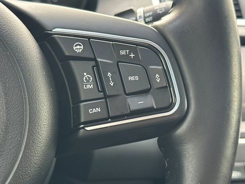 Used 2018 Jaguar E-PACE SE AWD/4WD image 30