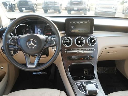 Used 2019 Mercedes-Benz GLC 300 image 15