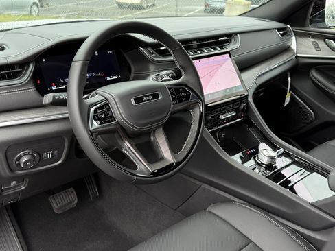 New 2025 Jeep Grand Cherokee Overland w/ Adv Protech Group III image 16