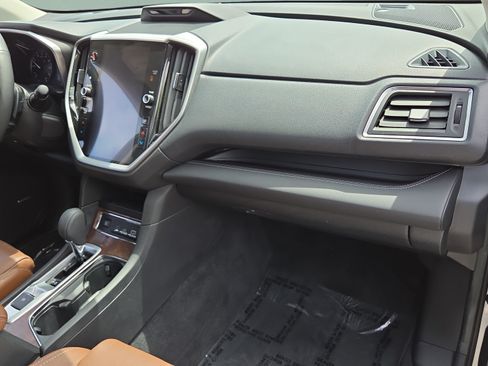 Used 2023 Subaru Ascent Touring AWD/4WD image 16