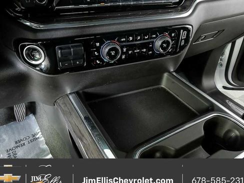 Certified 2024 Chevrolet Silverado 2500 LTZ w/ LTZ Convenience Package image 18