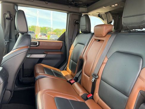 Used 2022 Ford Bronco Outer Banks w/ Sasquatch Package AWD/4WD image 34