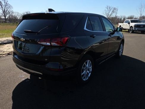 Used 2024 Chevrolet Equinox LT FWD image 8