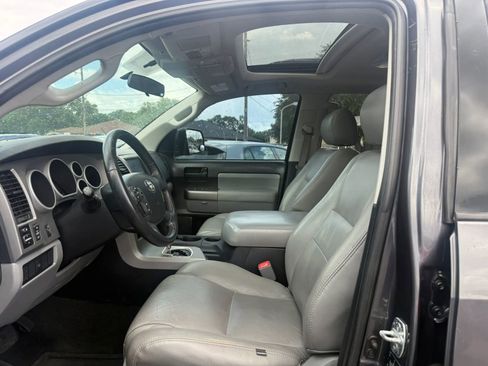 Used 2013 Toyota Sequoia SR5 RWD image 9