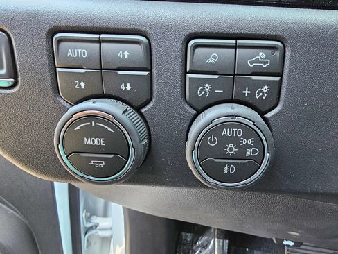 New 2026 Chevrolet Silverado 1500 LT Trail Boss w/ LT Trail Boss Premium Package AWD/4WD image 22