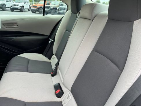 Used 2025 Toyota Corolla LE FWD image 26