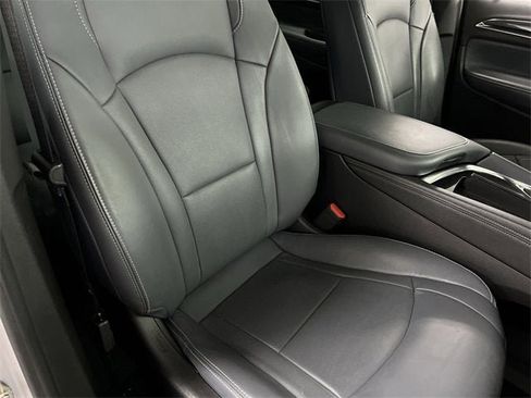 Certified 2021 Buick Enclave Essence w/ Sound and Sites Package image 27