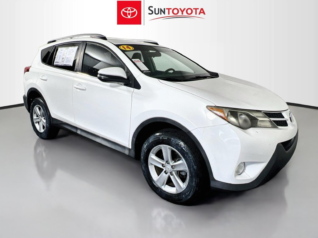 Used 2014 Toyota RAV4 XLE AWD/4WD image 1