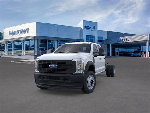 New 2026 Ford F450 XL image 2