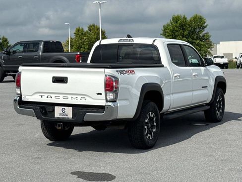 Used 2022 Toyota Tacoma TRD Off-Road image 25