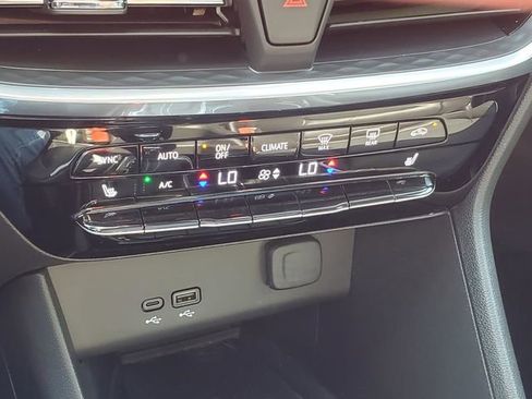 Used 2024 Buick Encore GX Avenir w/ Avenir Technology Package FWD image 23