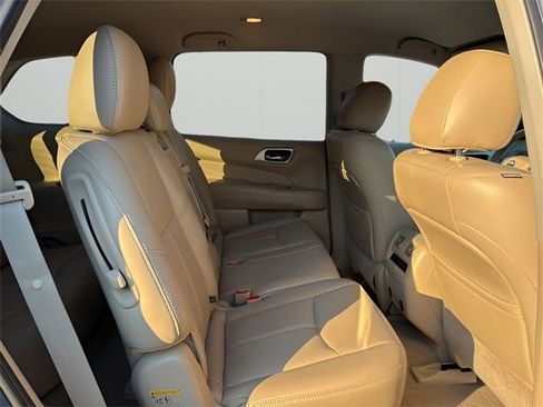 Used 2014 Nissan Pathfinder SL w/ SL Tech Package image 14