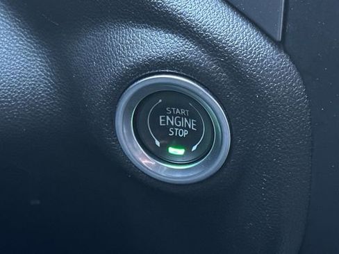 Used 2022 Chevrolet Silverado 1500 LT Trail Boss w/ LPO, Dark Essentials Package image 19