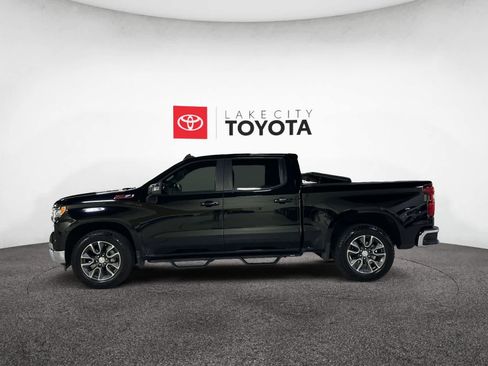 Used 2024 Chevrolet Silverado 1500 LT image 2