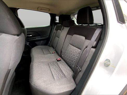 Used 2025 Nissan Kicks SV AWD/4WD image 38