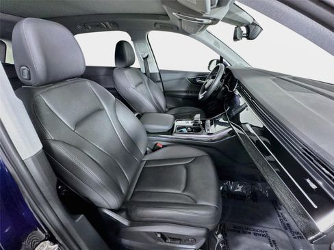 Used 2020 Audi Q7 3.0T Prestige w/ Prestige Package AWD/4WD image 31
