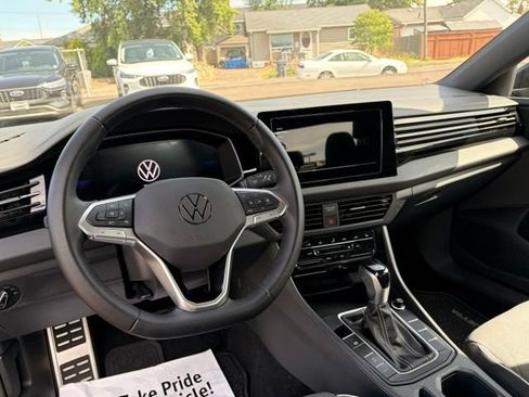 Used 2025 Volkswagen Jetta Sport FWD image 15