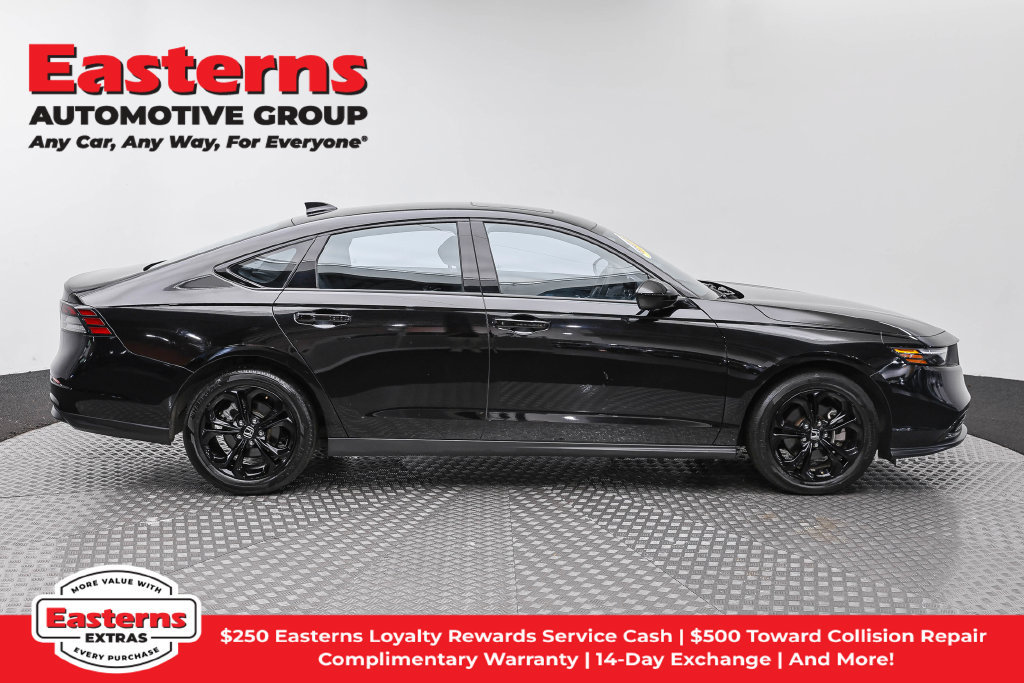 Used 2025 Honda Accord SE image 5