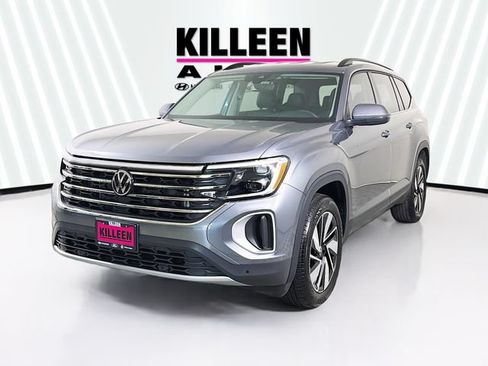 Used 2024 Volkswagen Atlas SE FWD image 3