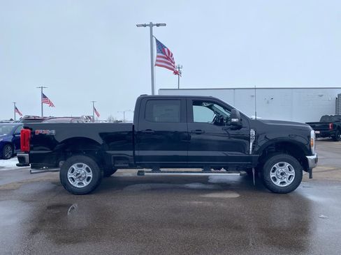 New 2026 Ford F250 XLT image 3