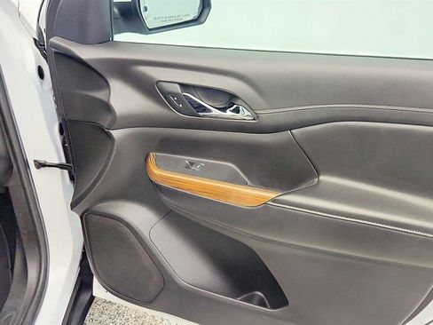 Used 2019 GMC Acadia SLE w/ LPO, Floor Liner Package image 26