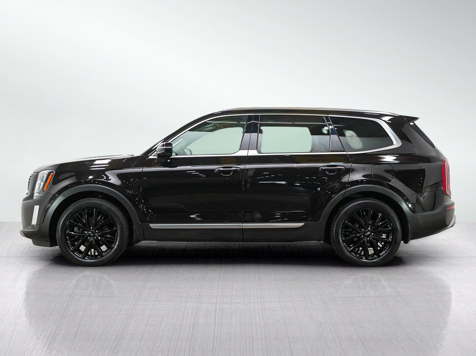 Used 2020 Kia Telluride SX w/ SX Prestige Package AWD/4WD image 2