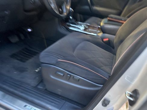 Used 2020 Nissan Armada SV w/ Driver Package RWD image 2