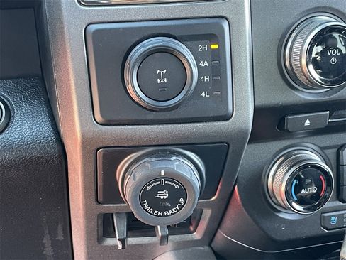 Used 2018 Ford F150 Raptor w/ Equipment Group 802A Luxury image 26