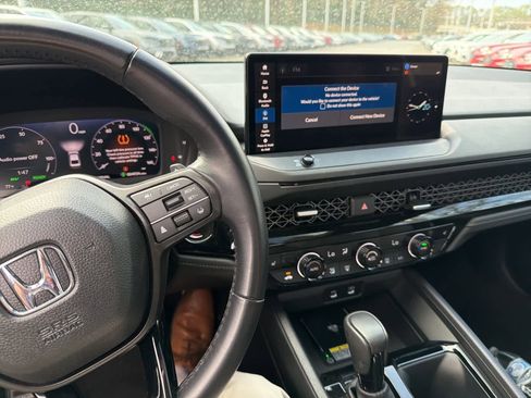 Used 2025 Honda Accord Sport image 20