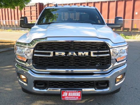 New 2024 RAM 3500 Tradesman w/ Chrome Appearance Group image 6