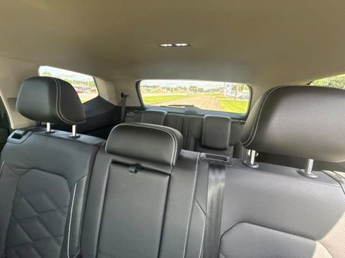 Used 2024 Volkswagen Atlas SE FWD image 26