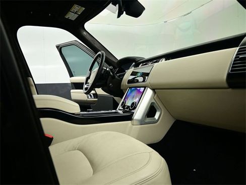 Used 2022 Land Rover Range Rover P525 Westminster Edition image 30