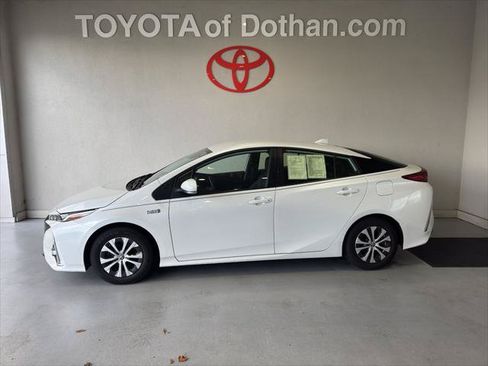Certified 2021 Toyota Prius Prime Limited w/ Carpet Mat Package (TMS) FWD image 1
