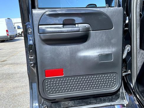 Used 2004 Ford F250 Harley-Davidson AWD/4WD image 20