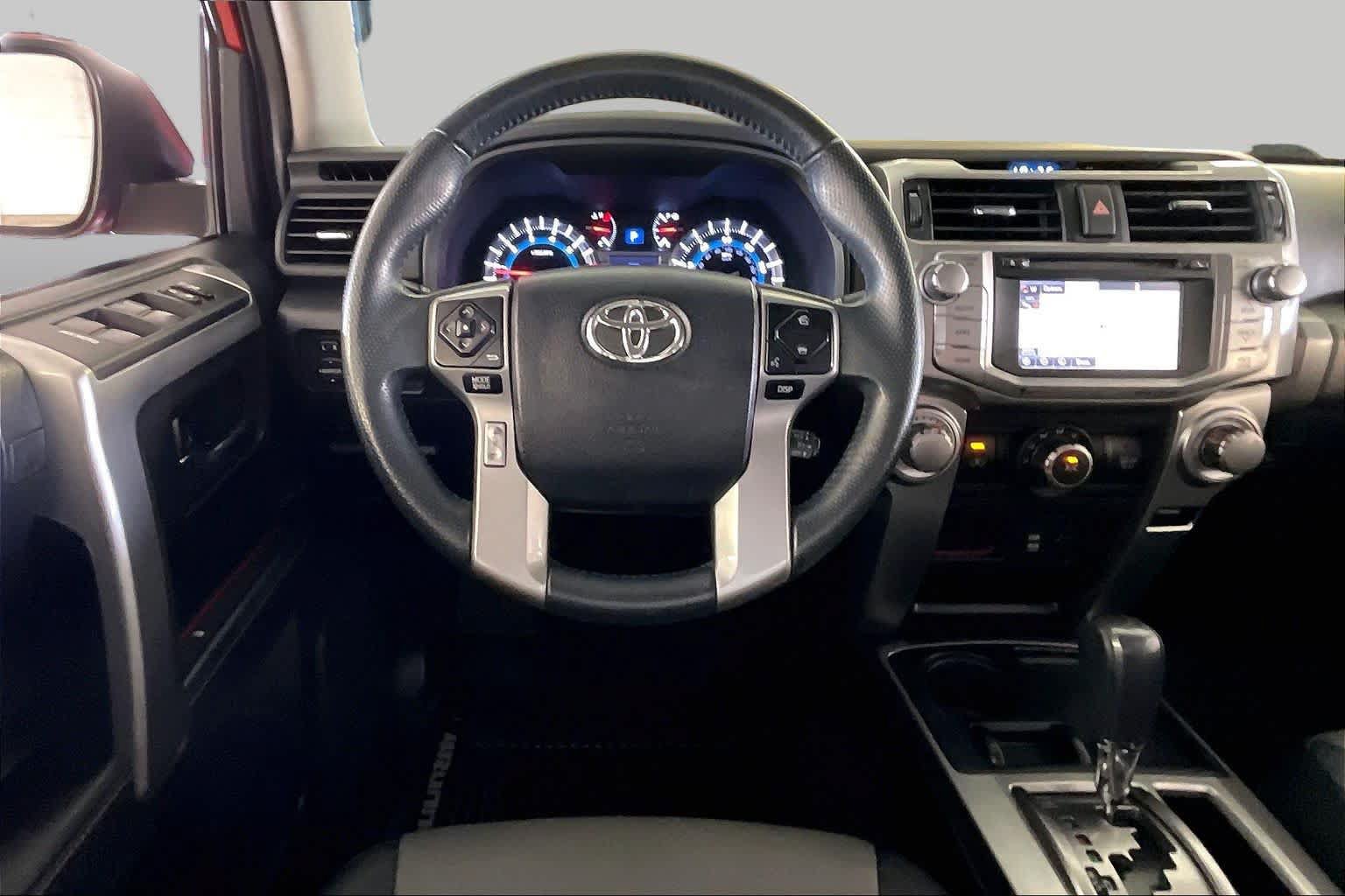 Used 2017 Toyota 4Runner SR5 Premium RWD image 5