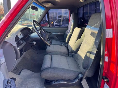 Used 1993 Ford F150 Lightning RWD image 23