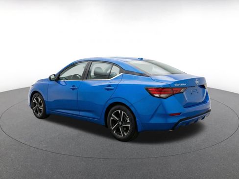 Used 2025 Nissan Sentra SV FWD image 7
