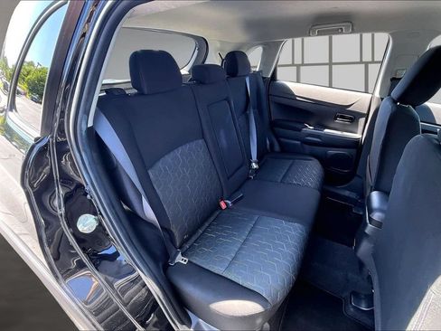 Used 2025 Mitsubishi Outlander Sport ES AWD/4WD image 27