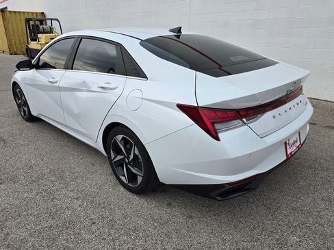 Used 2021 Hyundai Elantra Limited image 7