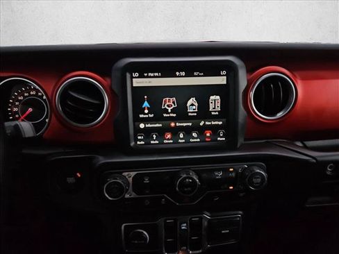Used 2018 Jeep Wrangler Unlimited Rubicon AWD/4WD image 15