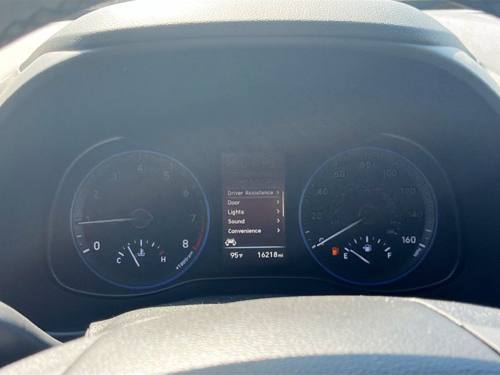 Used 2021 Hyundai Kona SEL Plus FWD image 12