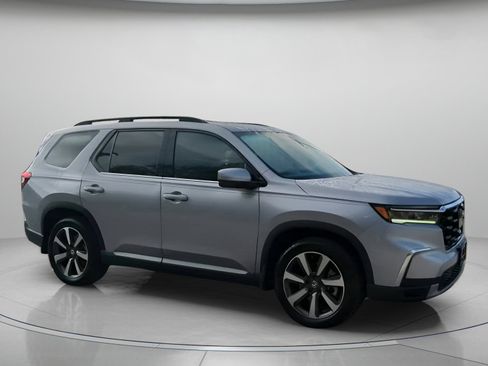 Used 2024 Honda Pilot Touring image 36