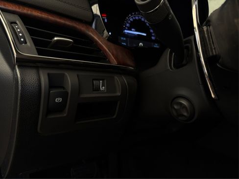 Used 2018 Cadillac CTS Luxury image 20