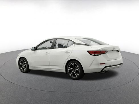Used 2025 Nissan Sentra SV FWD image 7